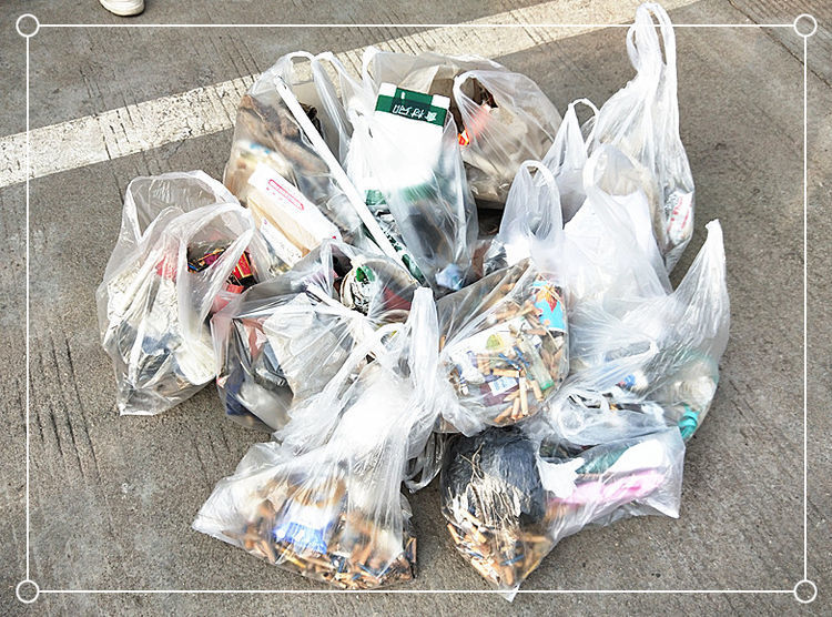 布洛爾智能員工清理的垃圾“大合照” 布洛爾智能員工清理的垃圾“大合照”