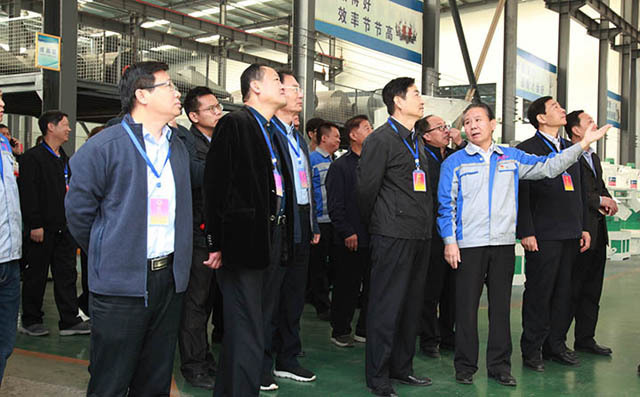 區(qū)人大考察布洛爾公司積分制 區(qū)人大考察布洛爾公司積分制