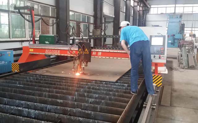 數(shù)控切割機的順切割和逆切割 數(shù)控切割機的順切割和逆切割