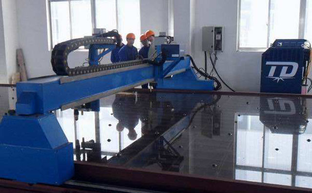 龍門式數(shù)控等離子切割機水下切割 龍門式數(shù)控等離子切割機水下切割