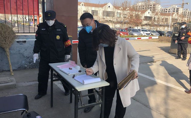 區(qū)人社局到訪企業(yè)1 區(qū)人社局到訪企業(yè)1