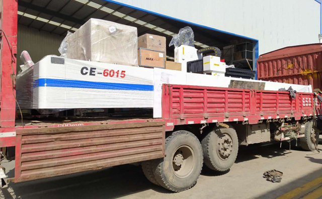 大幅面激光切割機(jī)發(fā)往河北 大幅面激光切割機(jī)發(fā)往河北