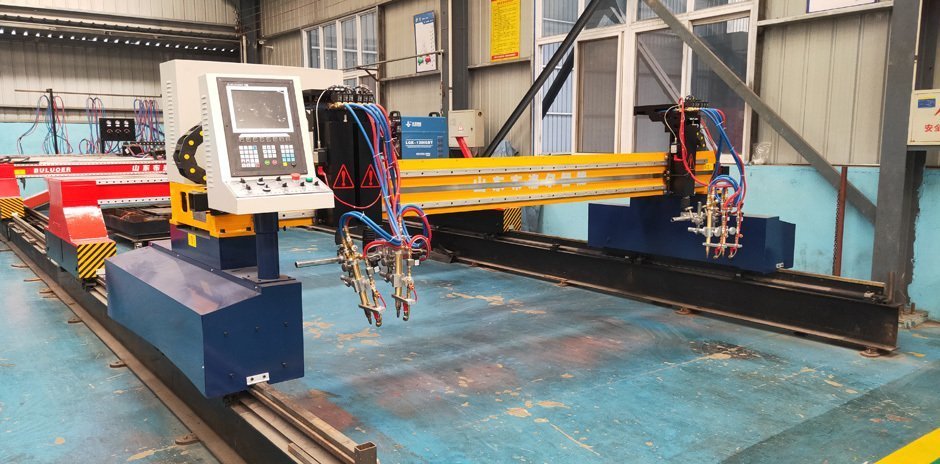 龍門(mén)式多火焰割炬切割機(jī)